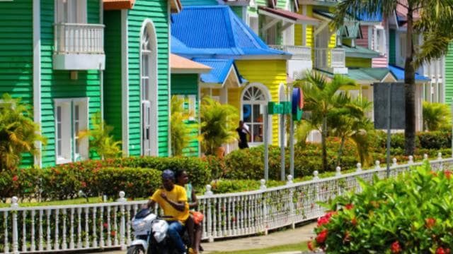 Punta Cana: Samana, El Limon & Bacardi Island Tour - Samana